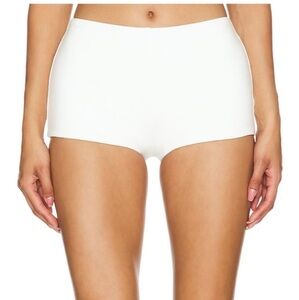 LOVERS AND FRIENDS ROXIE HOT SHORT- WHITE - SMALL